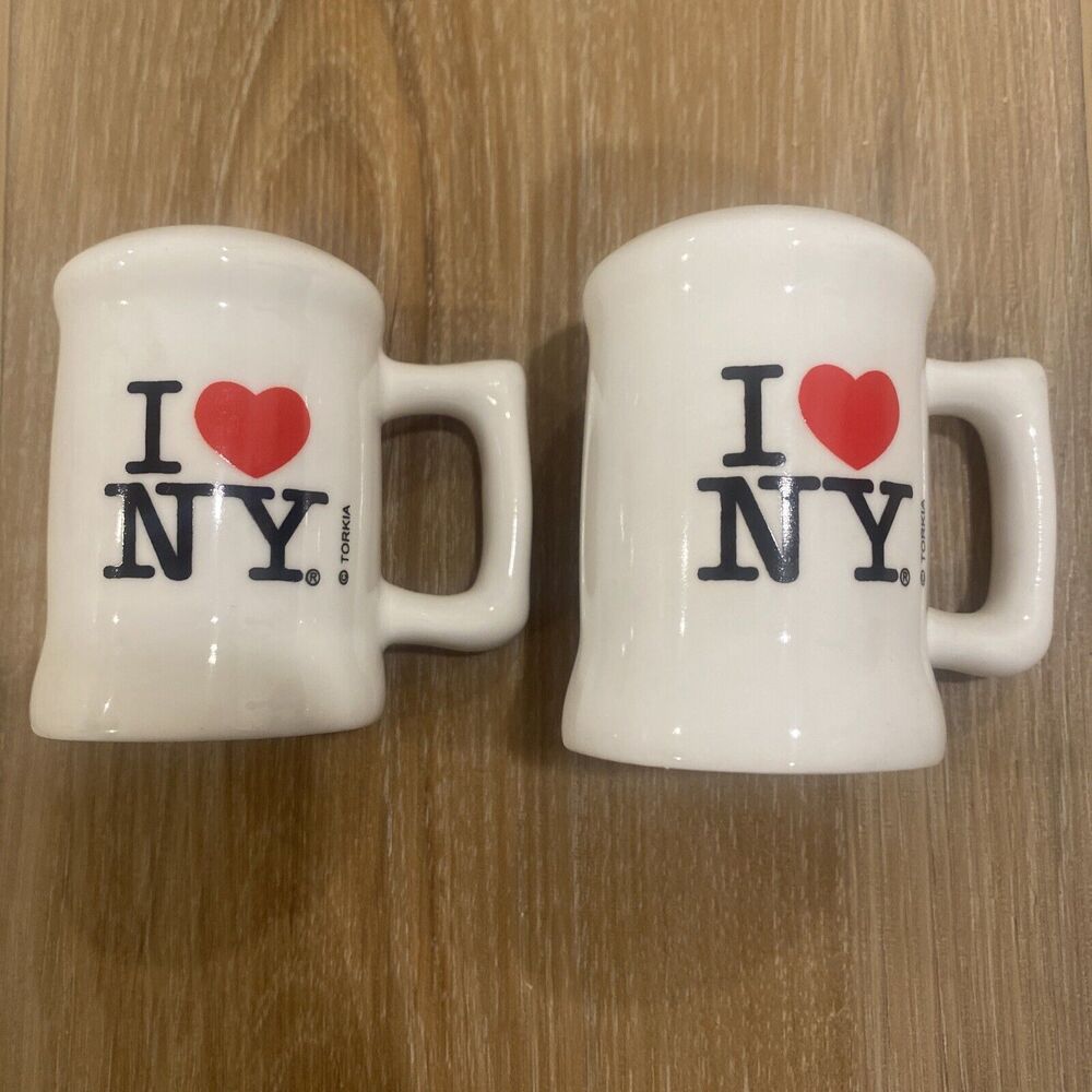I ❤️ NY Salt & Pepper Shakers White Set With Stoppers Vintage